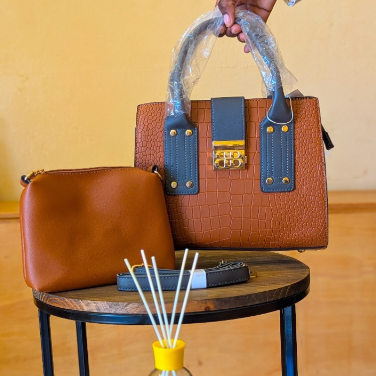 Sac à main grand format 